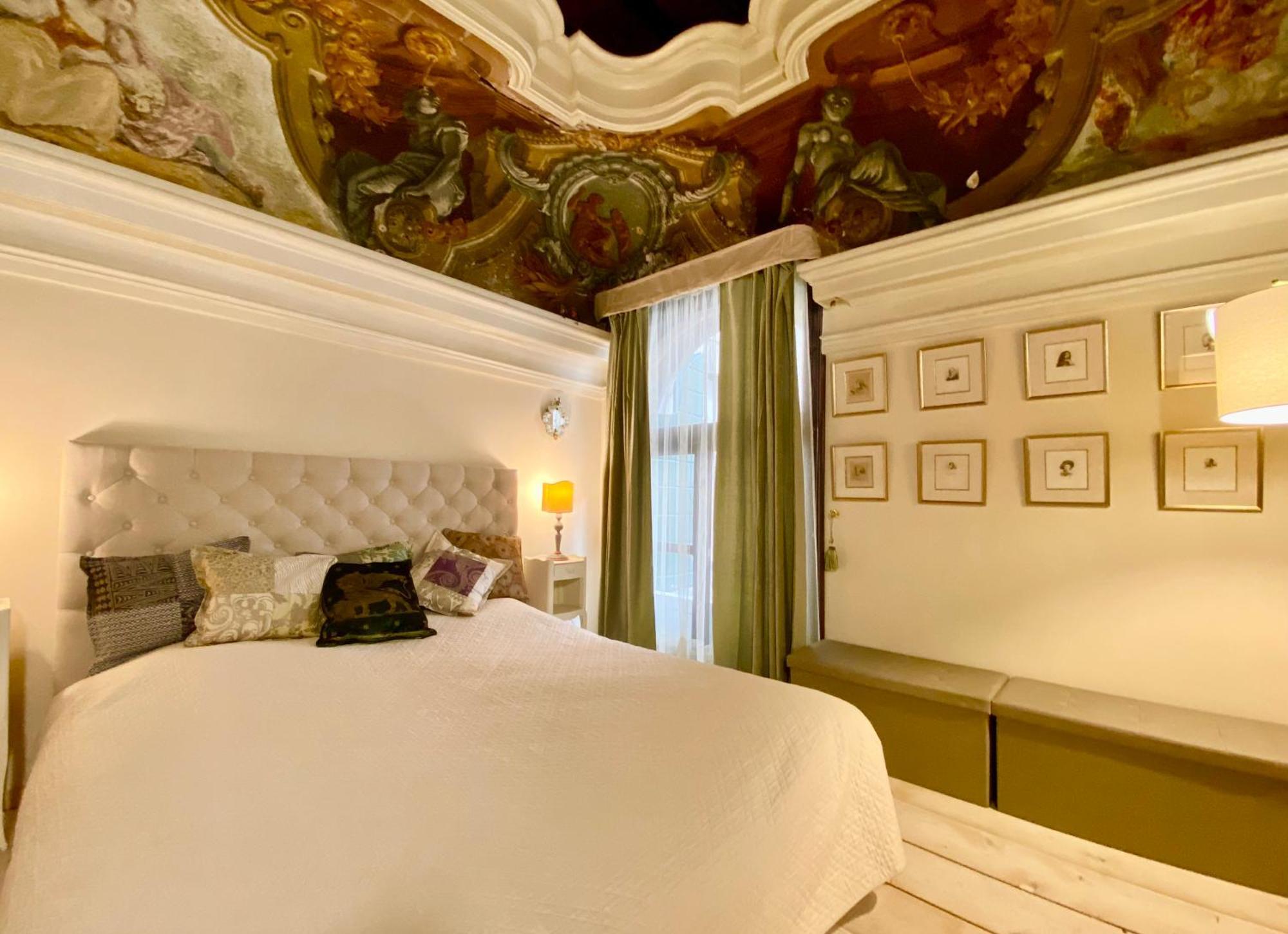 Venice Palace Luxury Suites Exterior foto