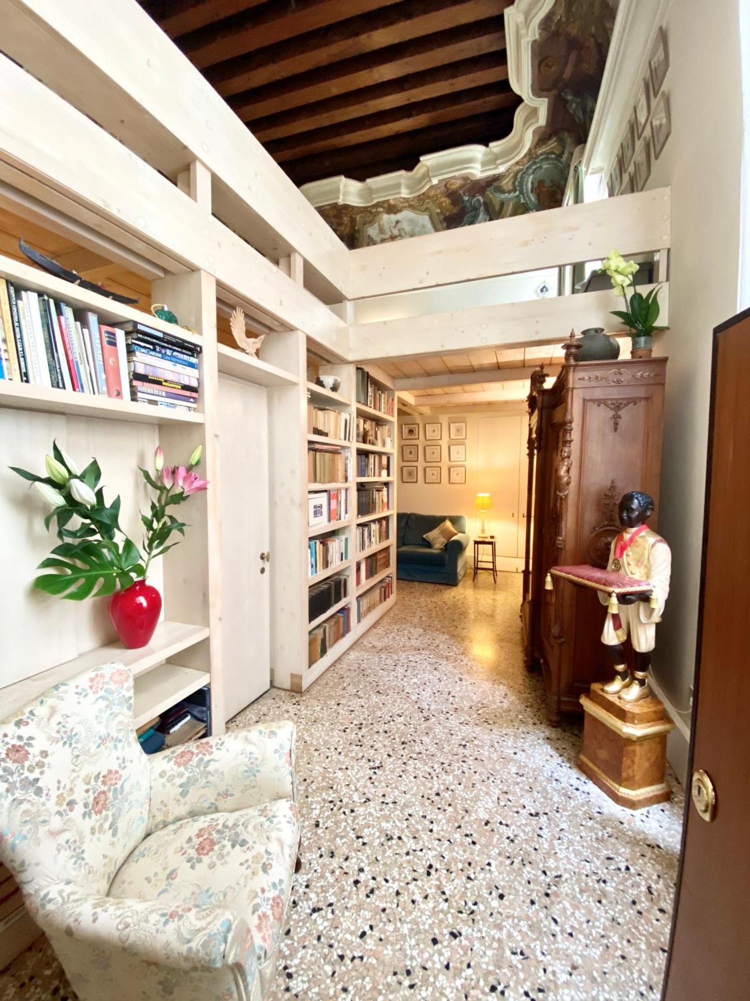 Venice Palace Luxury Suites Exterior foto